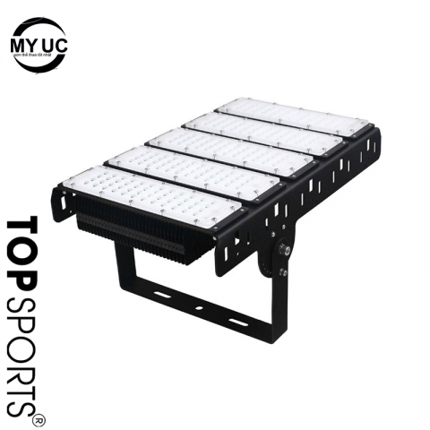 n led cho sân bóng đá công suất 200w